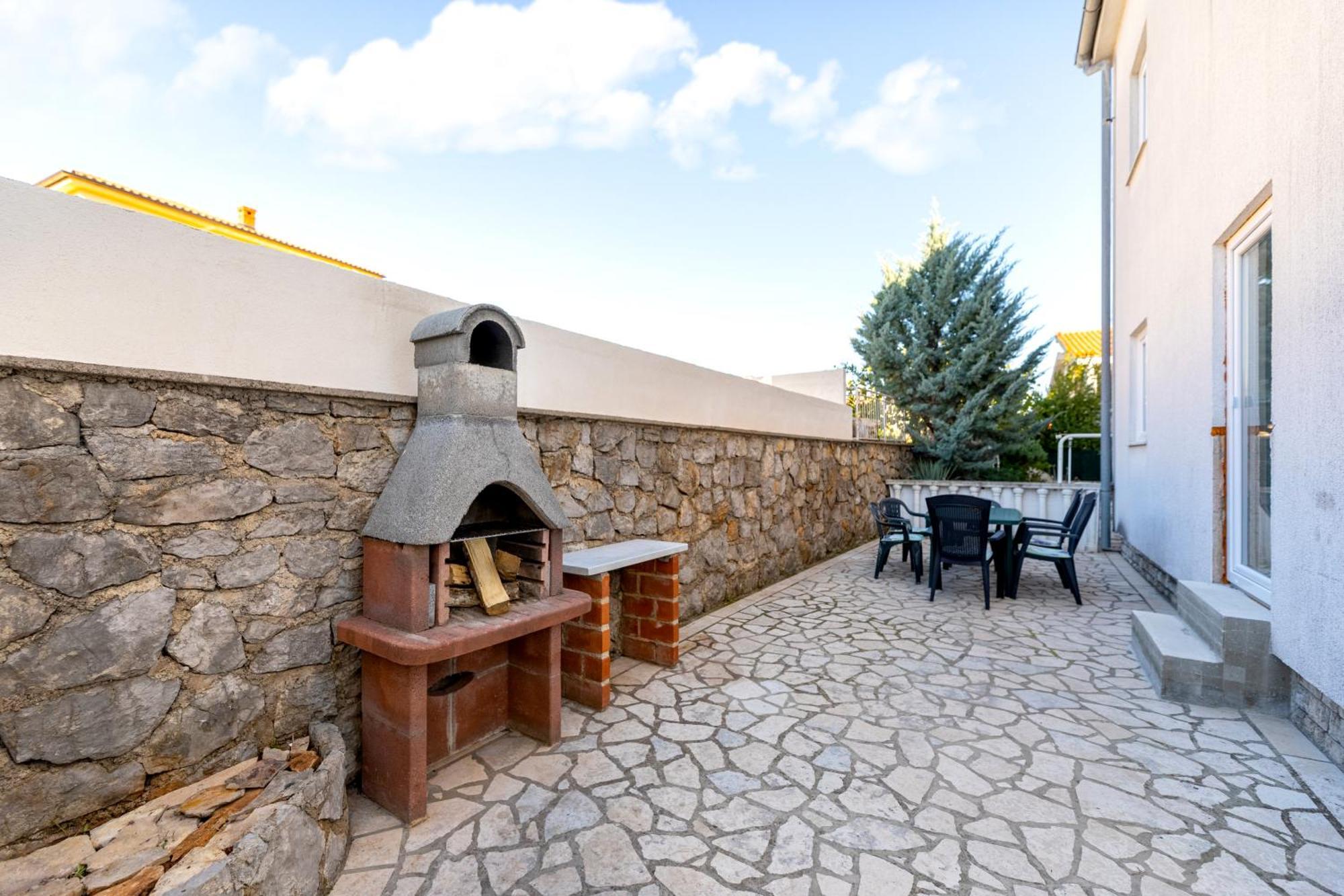 Apartments Aisa* Countryside Holiday Just 500M From The Beach! Krk Town Exterior foto